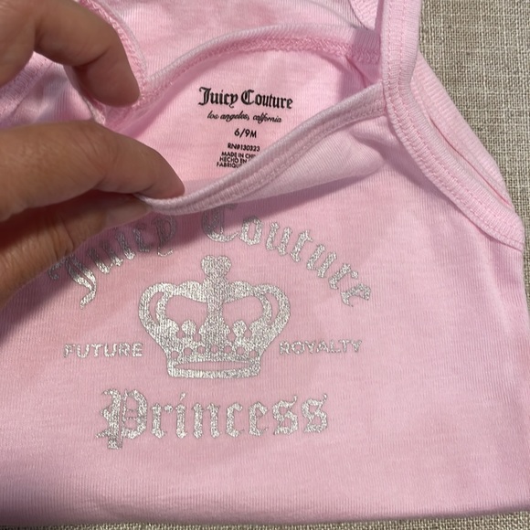 3 pack Juicy Couture onesies - Picture 11 of 15
